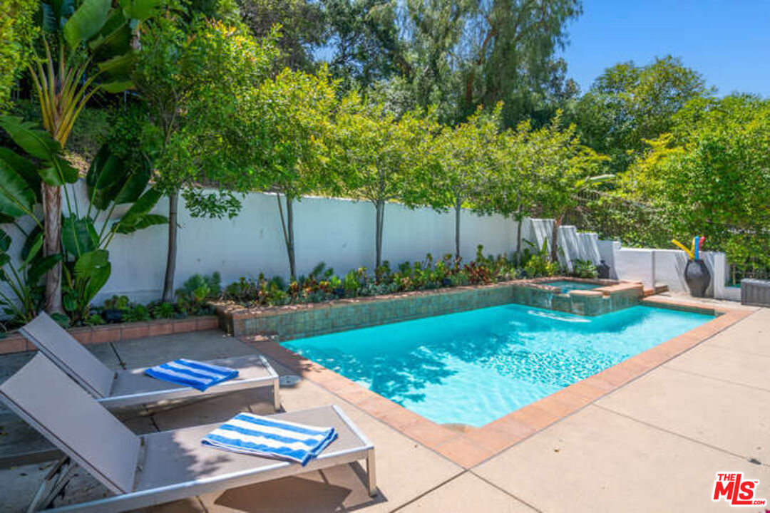 14318 Valley Vista Blvd