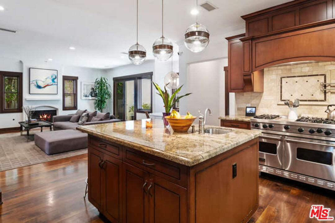 14318 Valley Vista Blvd