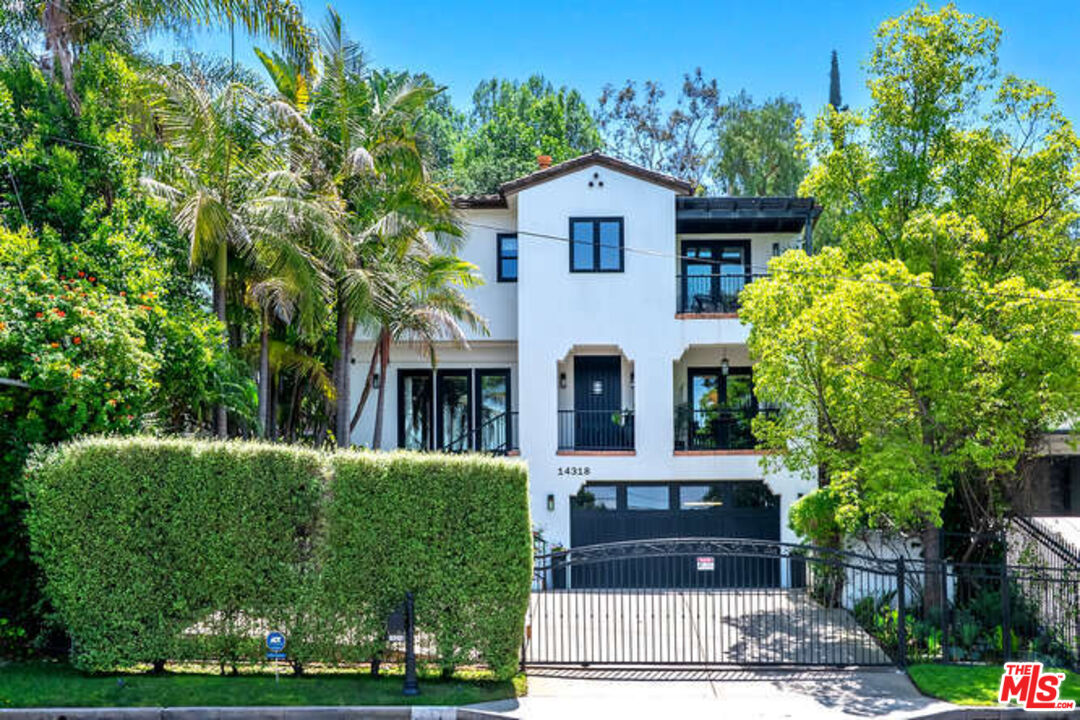 14318 Valley Vista Blvd