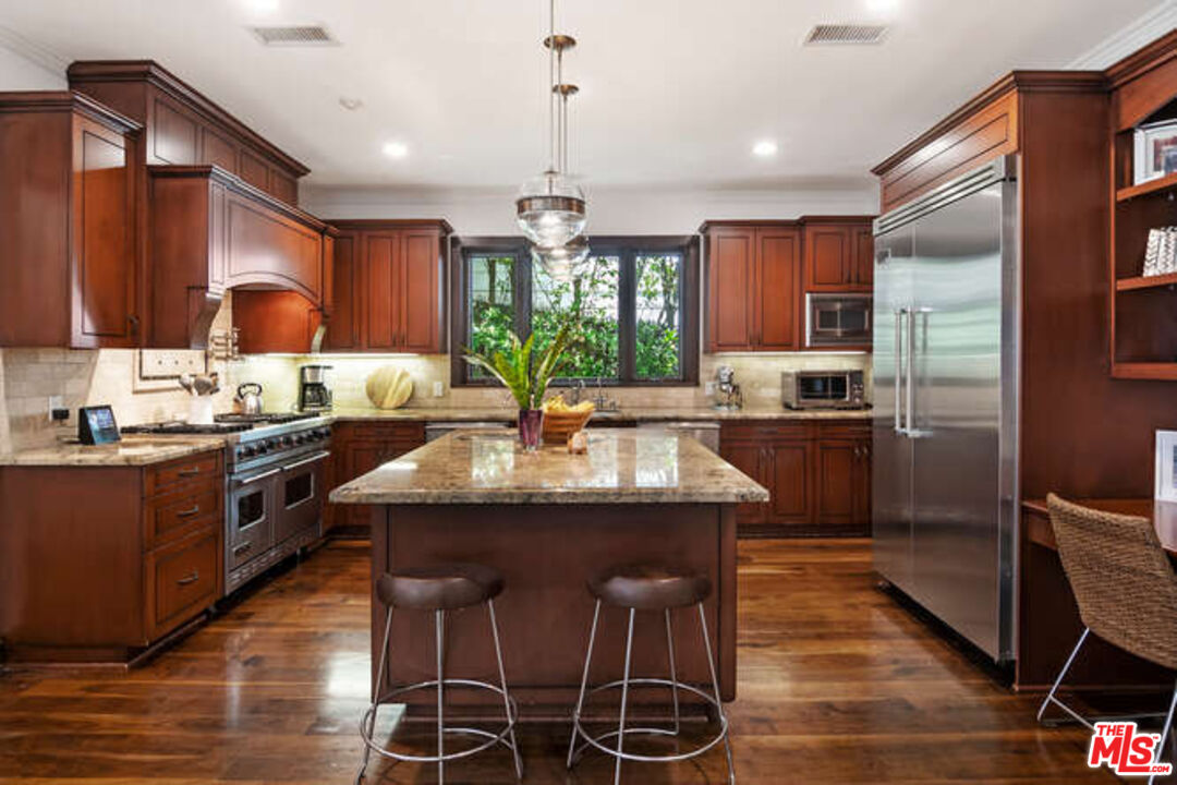 14318 Valley Vista Blvd