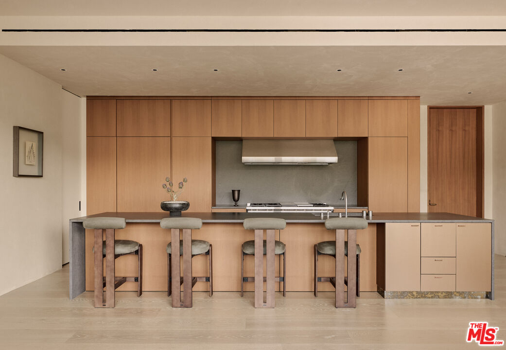 9040 W Sunset Blvd Unit: 1002