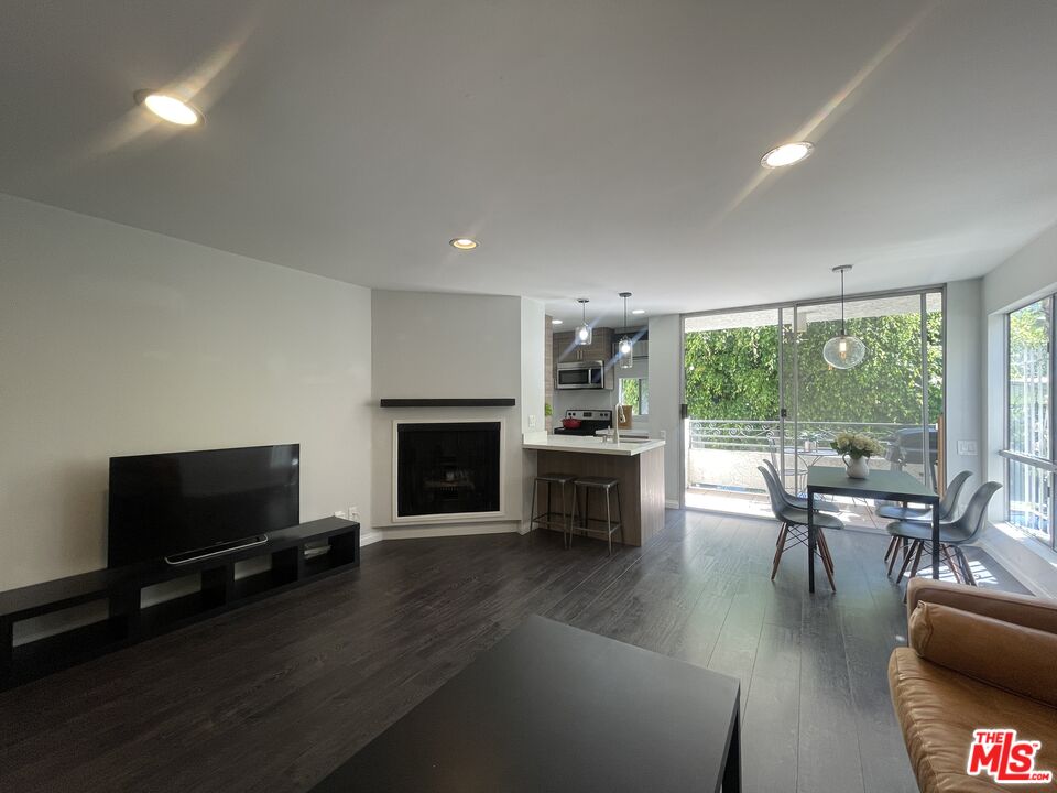 6151 Orange St Unit: 116