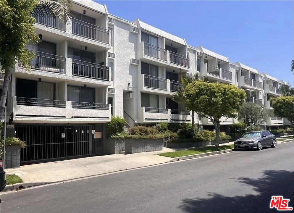 6151 Orange St Unit: 116