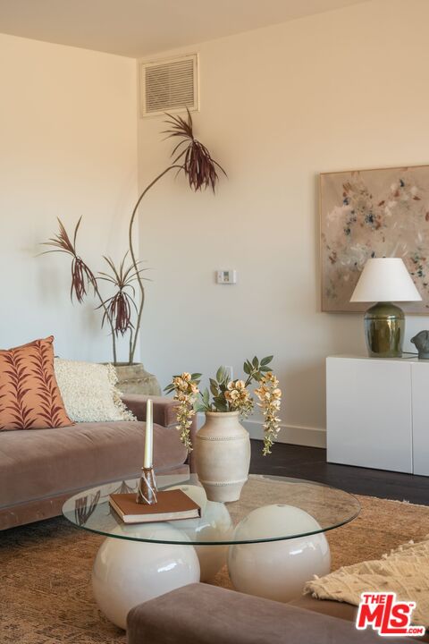 855 N Croft Ave Unit: PH4