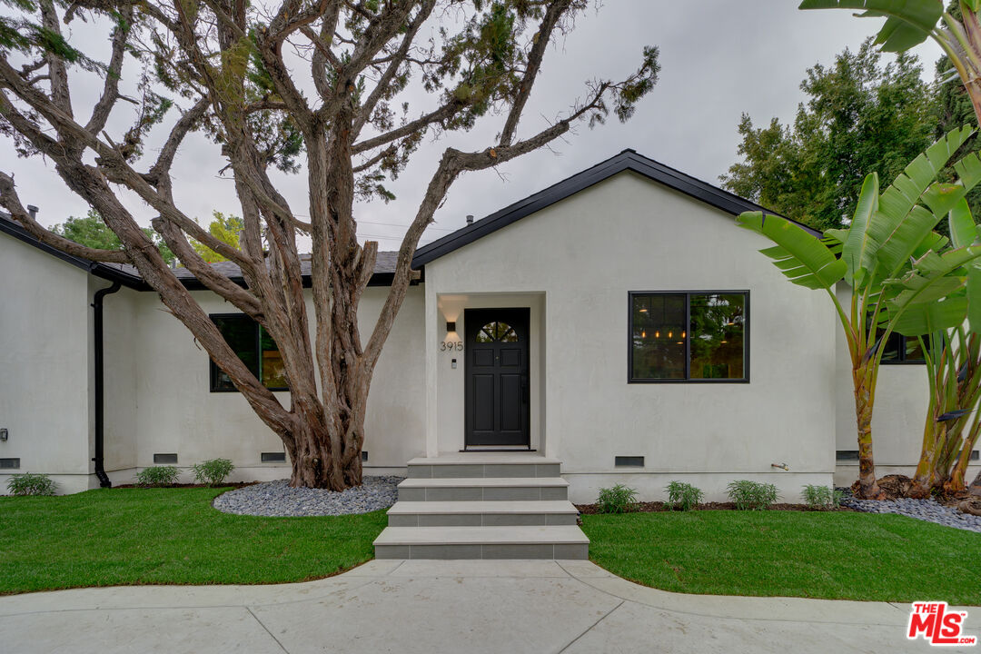 3915 Coldwater Canyon Ave