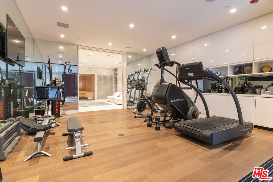 1335 Carla Ln