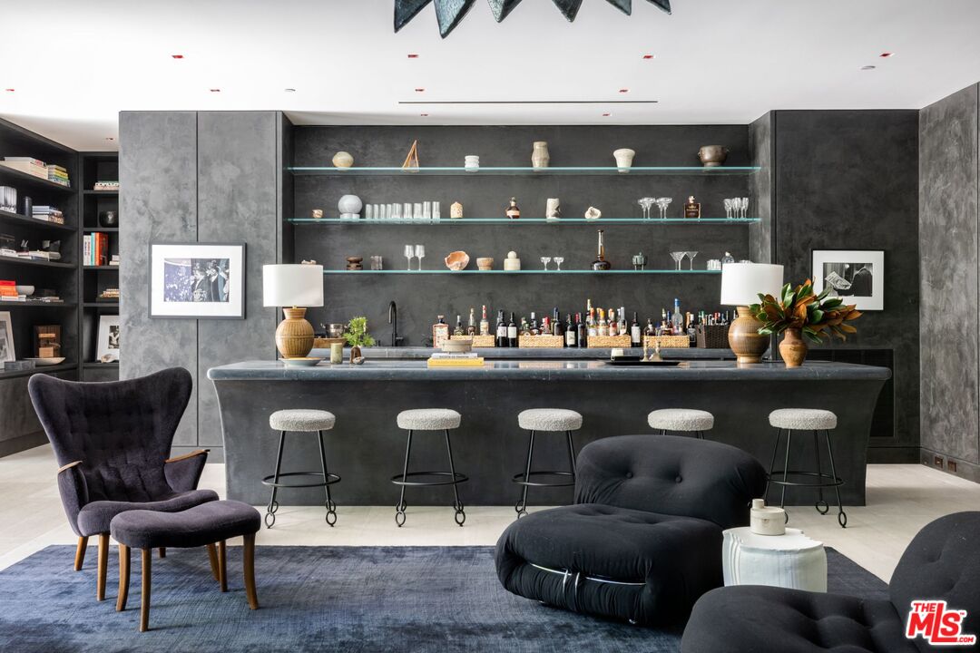 1335 Carla Ln