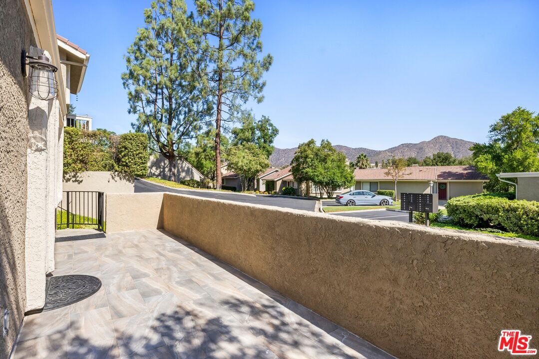 425 Vista Dorado Ln