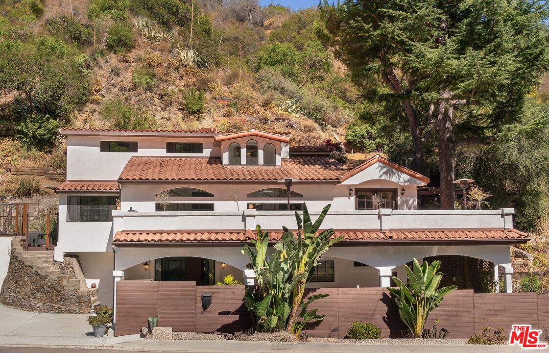 1508 N Beverly Glen Blvd