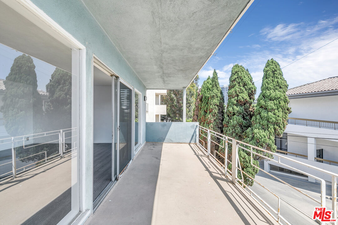 17321 Castellammare Dr Unit: 3