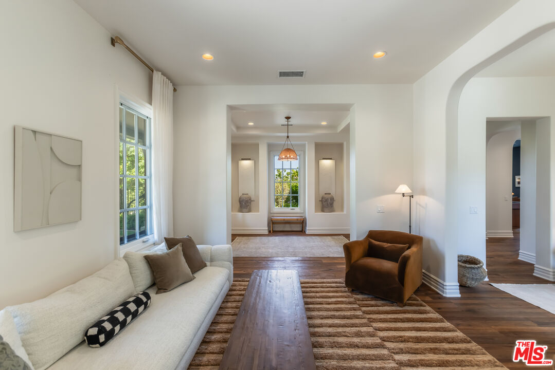 2052 Shadow Creek Dr