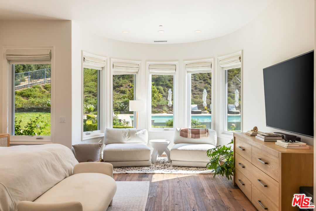 2052 Shadow Creek Dr