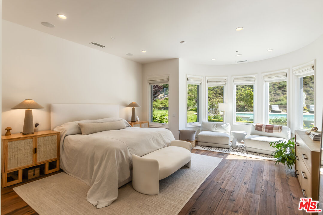 2052 Shadow Creek Dr