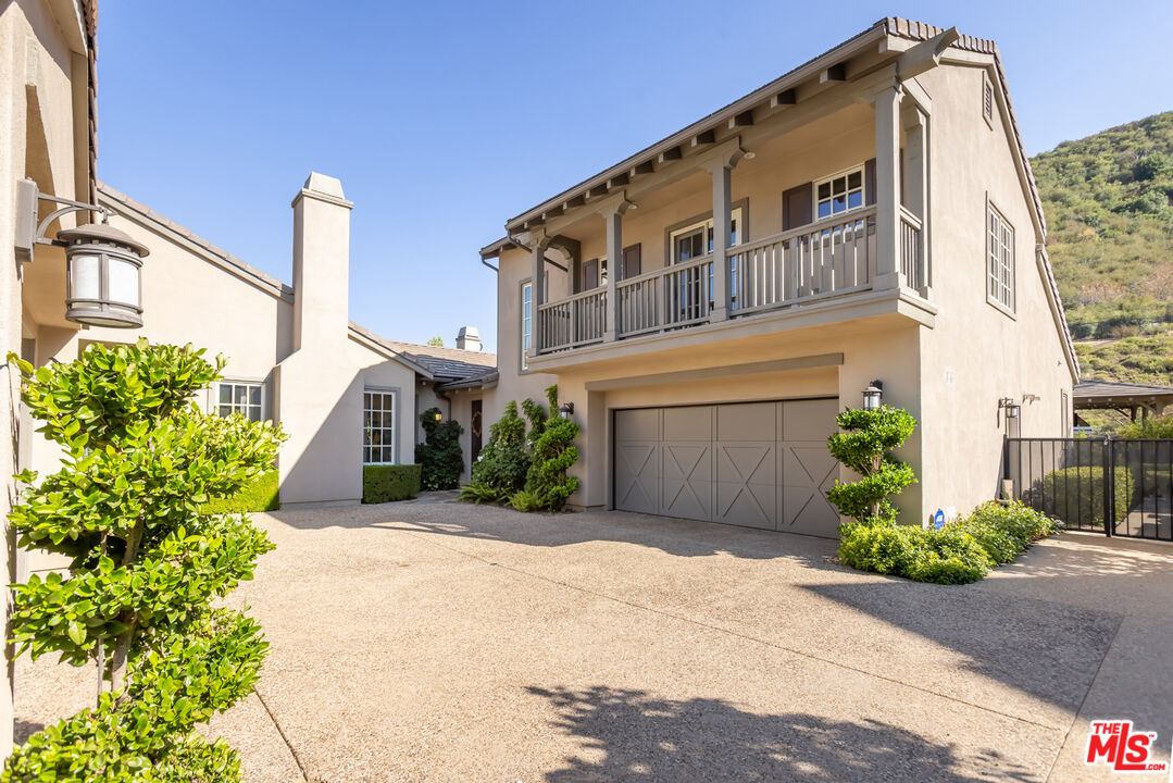 2052 Shadow Creek Dr