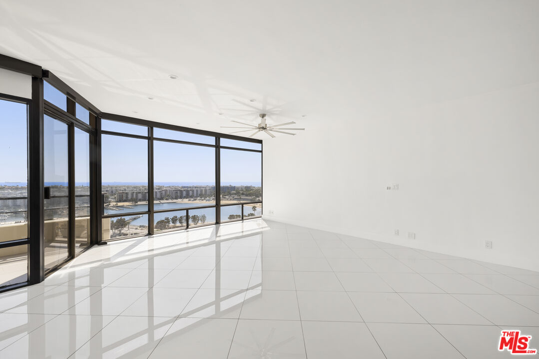 4267 Marina City Dr Unit: PH 4