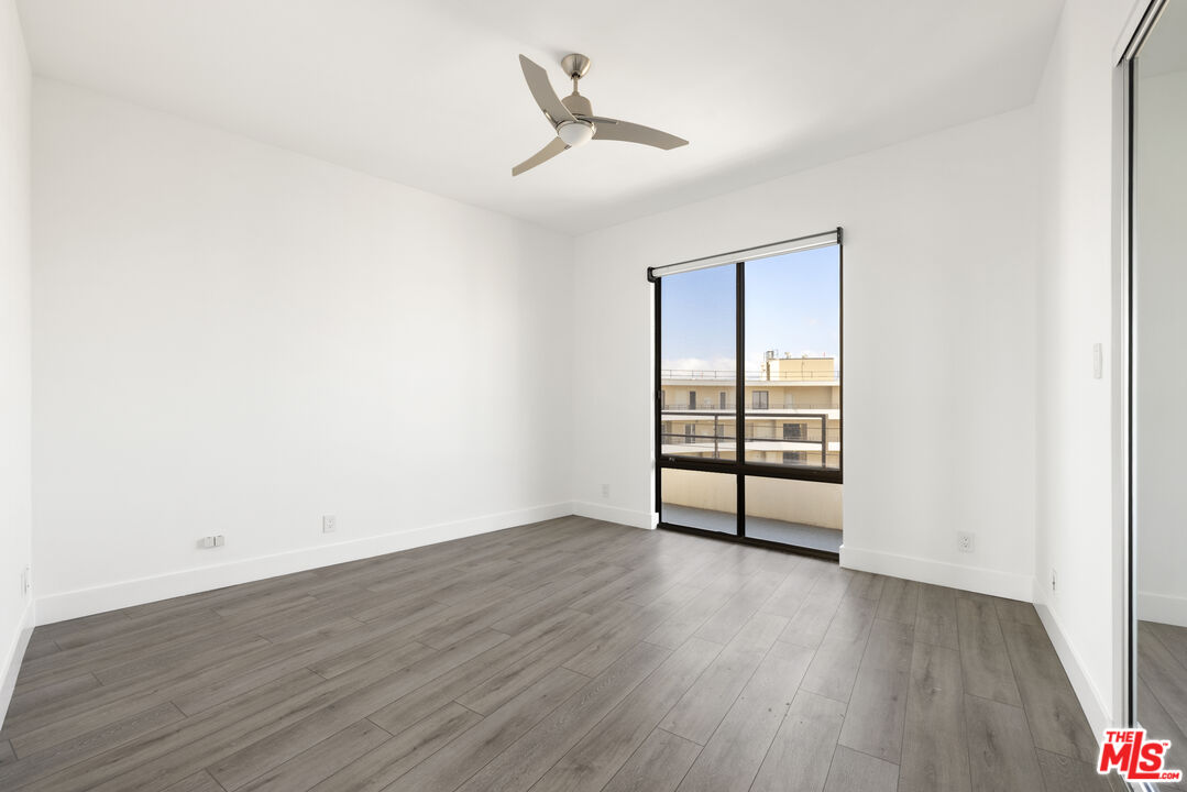 4267 Marina City Dr Unit: PH 4