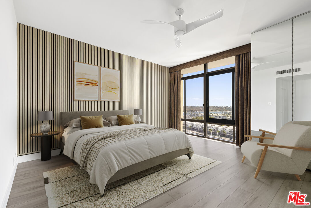 4267 Marina City Dr Unit: PH 4