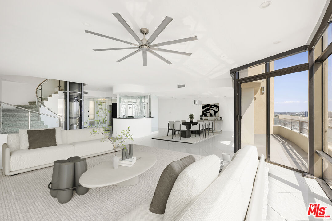 4267 Marina City Dr Unit: PH 4