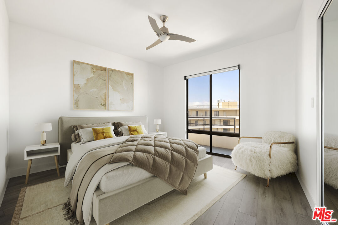 4267 Marina City Dr Unit: PH 4