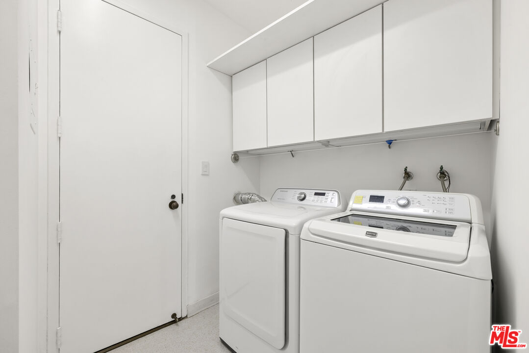 4267 Marina City Dr Unit: PH 4