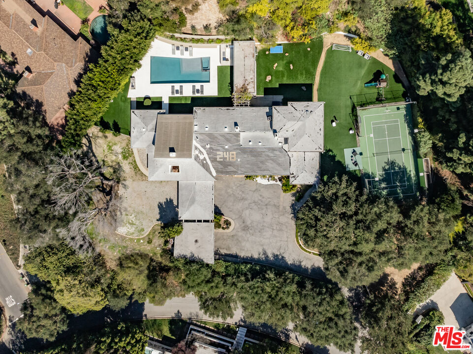 248 N Glenroy Ave