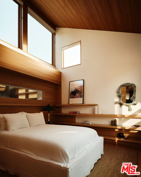 26820 Malibu Cove Colony Dr