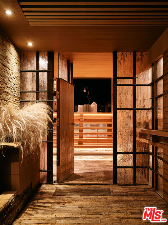 26820 Malibu Cove Colony Dr