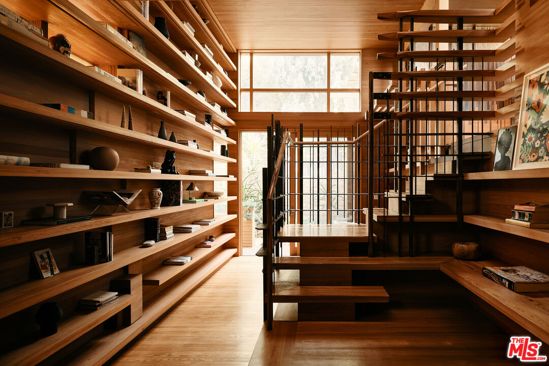 26820 Malibu Cove Colony Dr