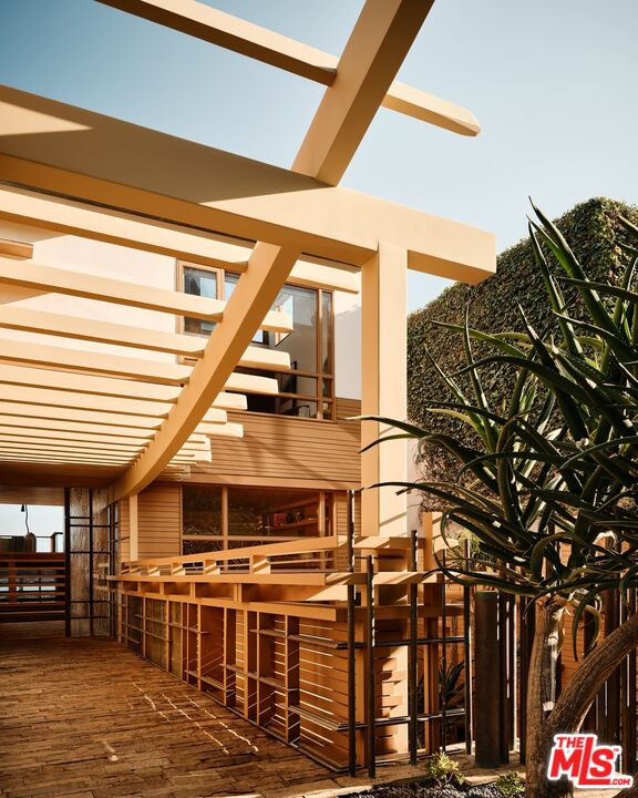 26820 Malibu Cove Colony Dr