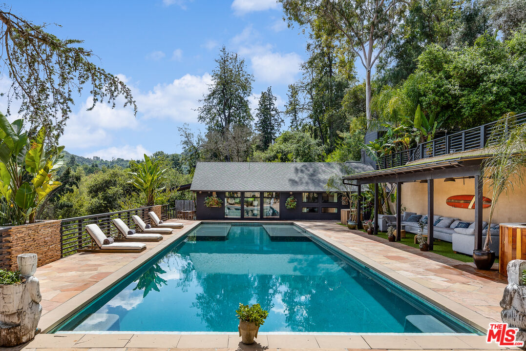 3501 Laurel Canyon Blvd