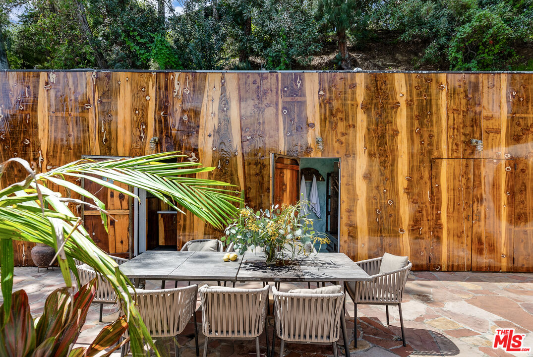 3501 Laurel Canyon Blvd