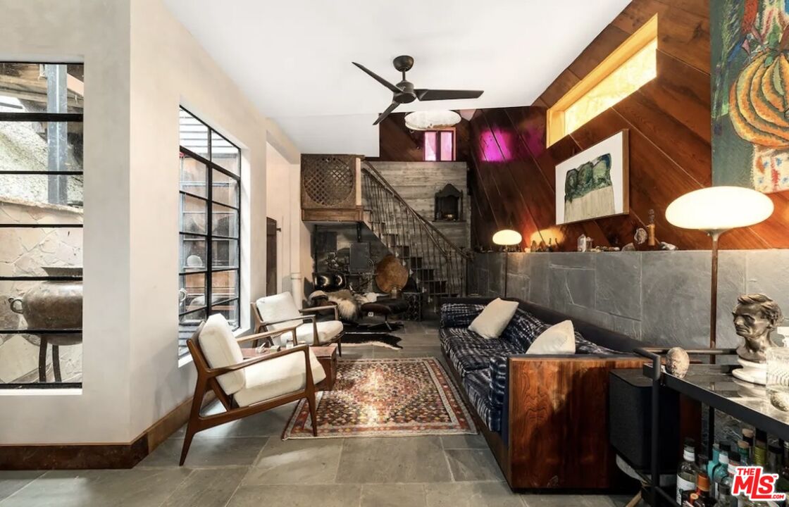 3501 Laurel Canyon Blvd