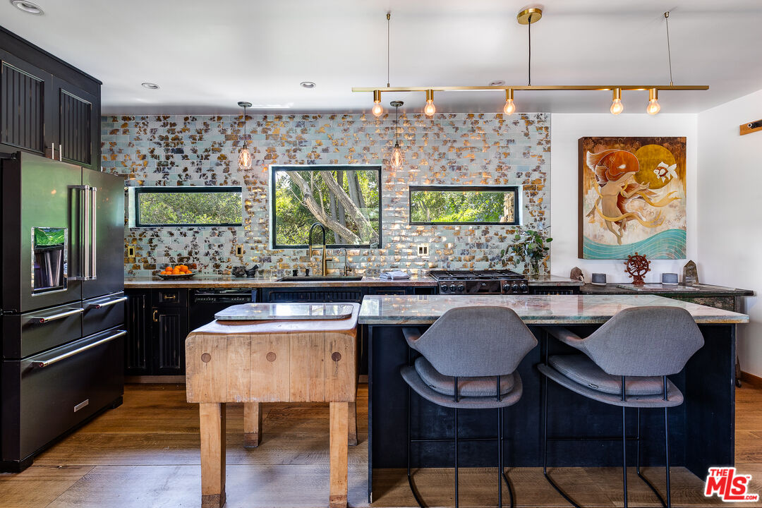 3501 Laurel Canyon Blvd