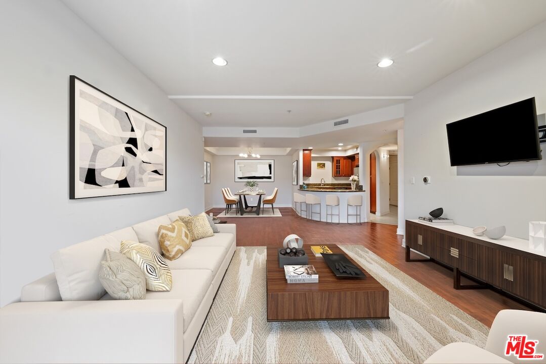 14242 Burbank Blvd Unit: 103