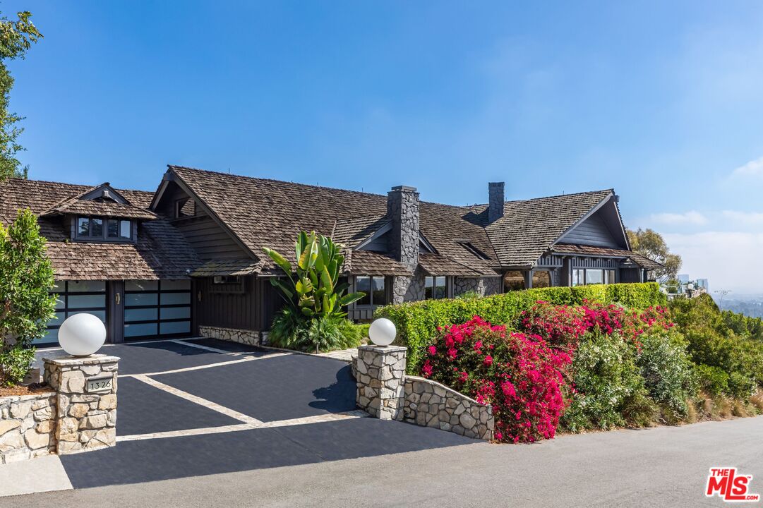 1326 Beverly Estates Dr