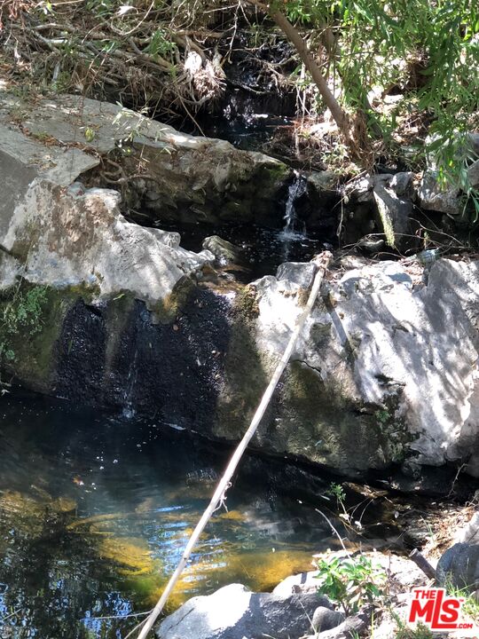 2301 NE Nichols Canyon