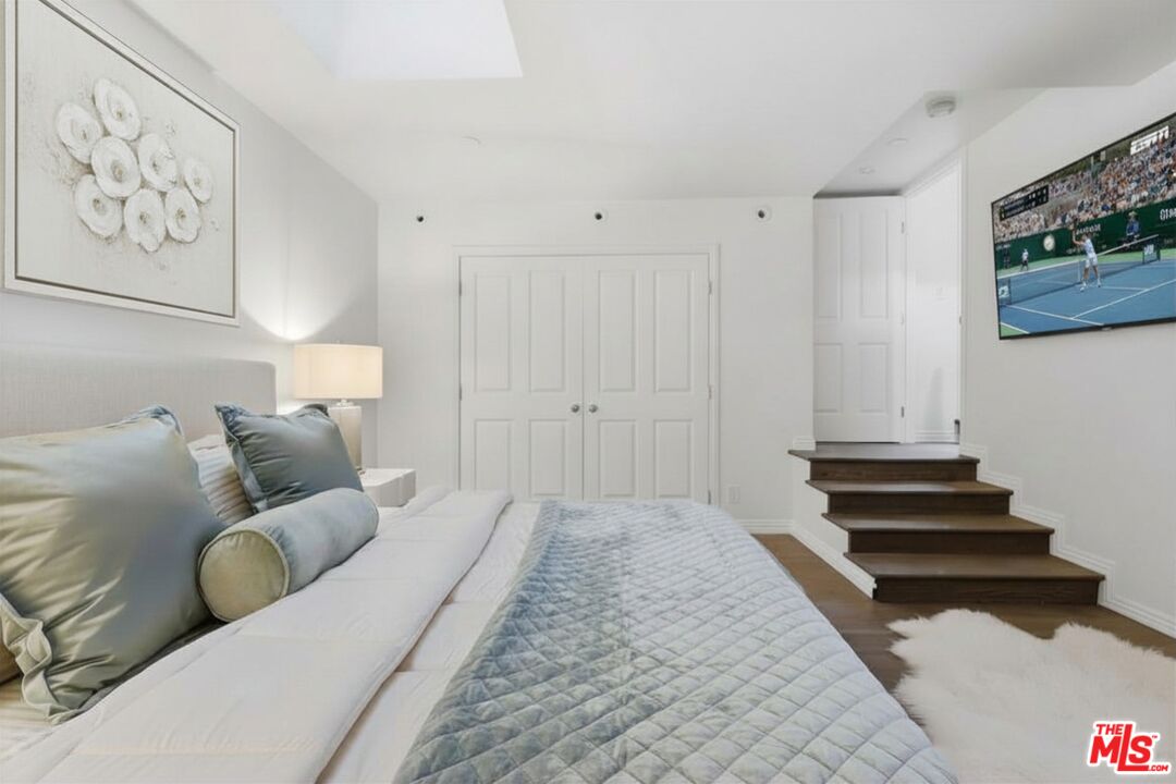8809 Evanview Dr