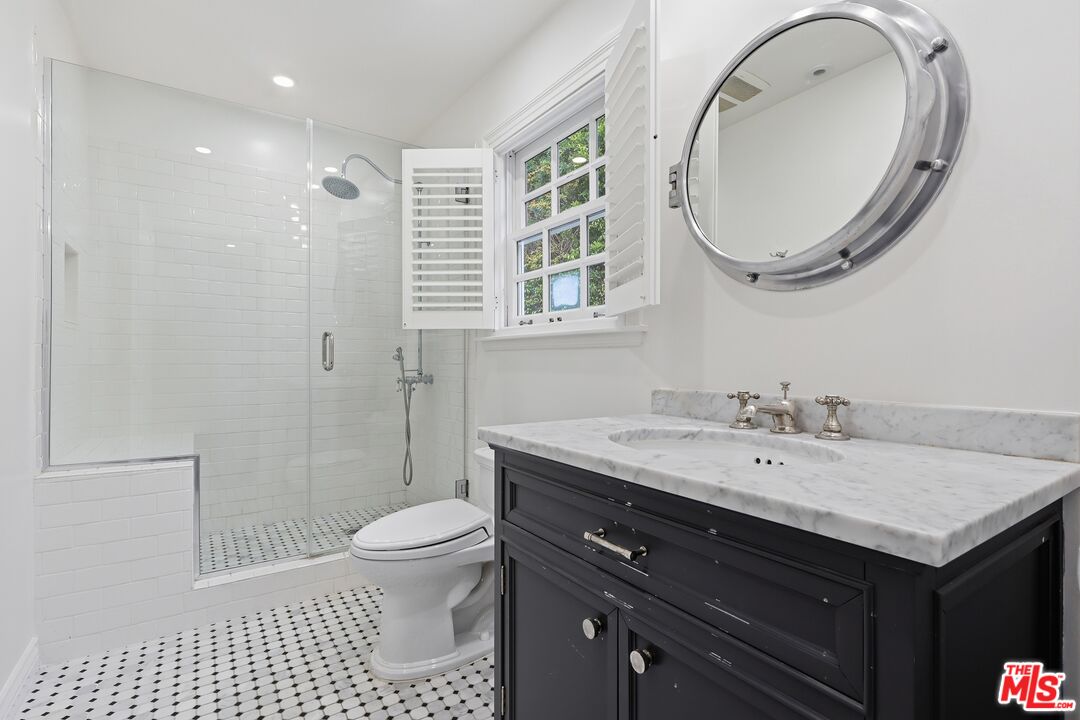 8809 Evanview Dr