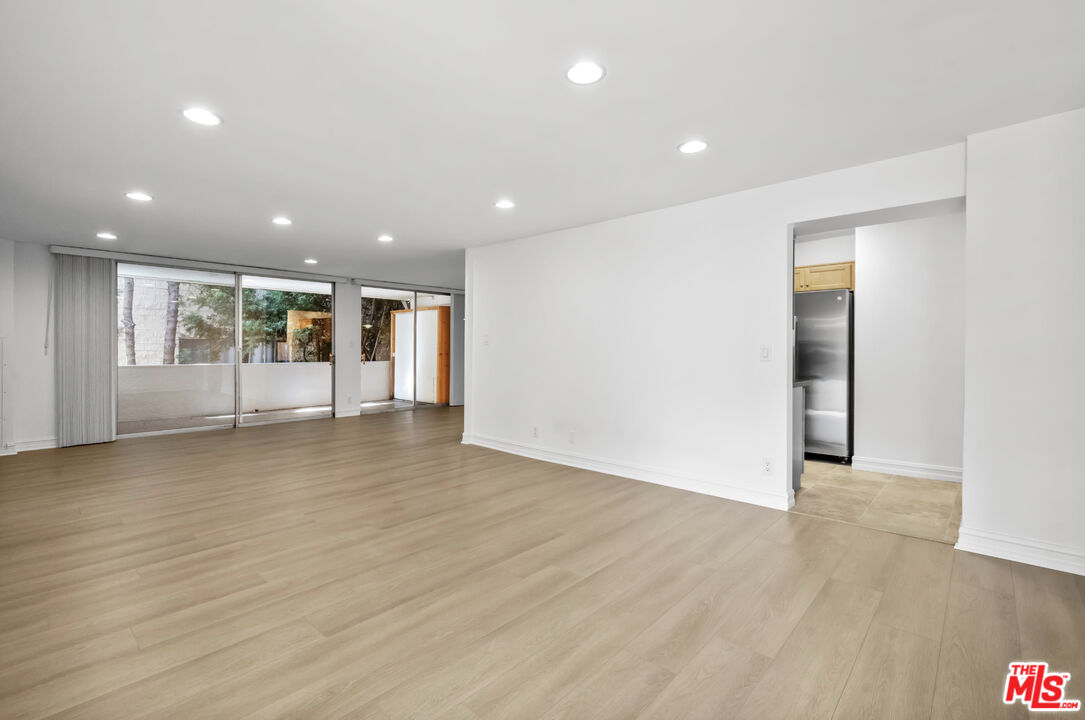 262 N Crescent Dr Unit: 3A
