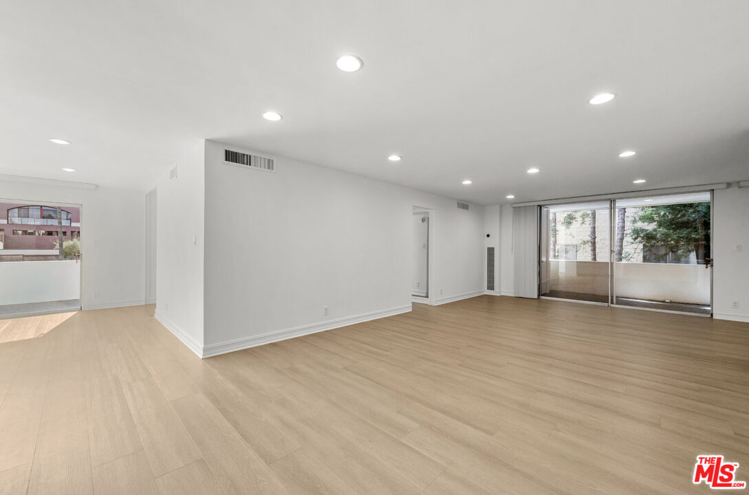 262 N Crescent Dr Unit: 3A