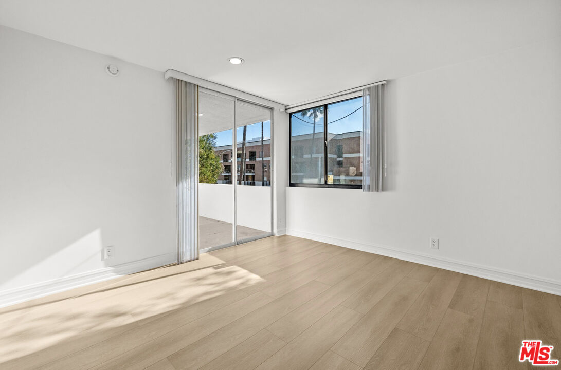 262 N Crescent Dr Unit: 3A
