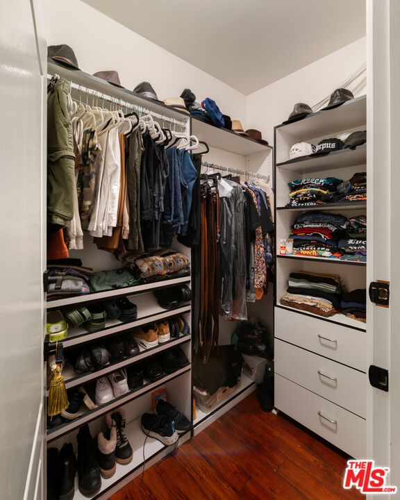 353 S Reeves Dr Unit: 202