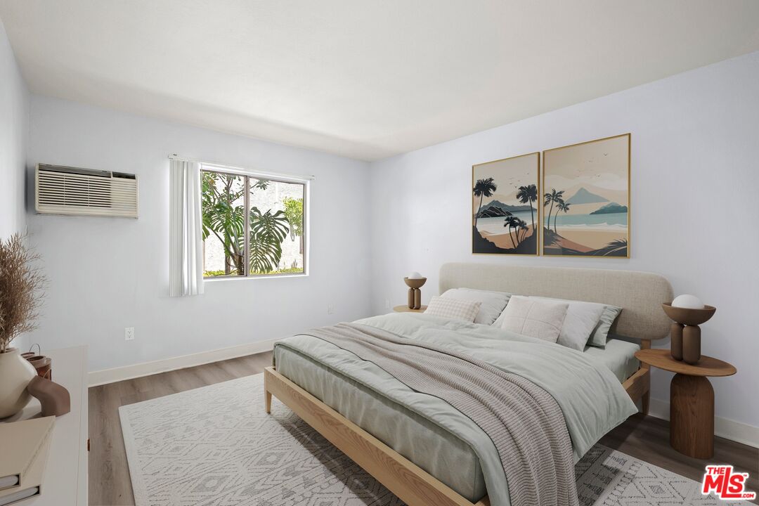 18530 Hatteras St Unit: 115