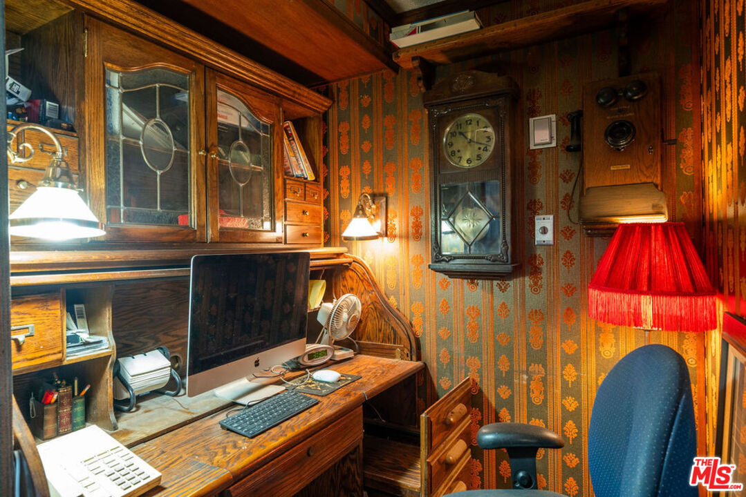 8787 Shoreham Dr Unit: 607