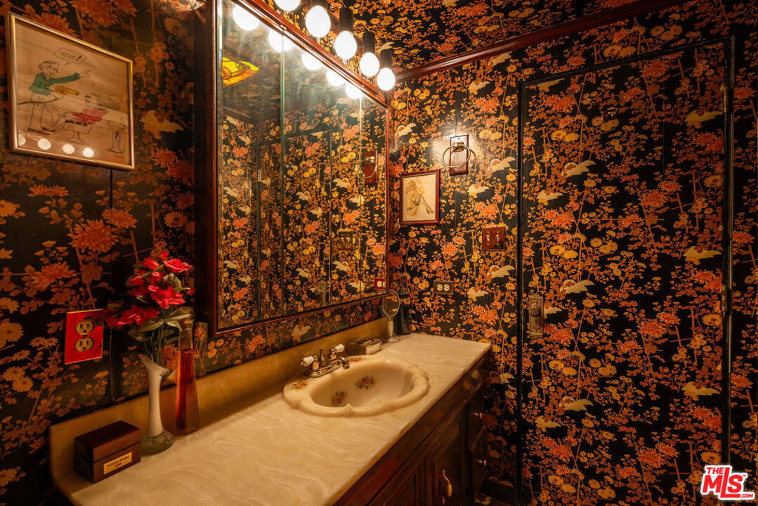 8787 Shoreham Dr Unit: 607