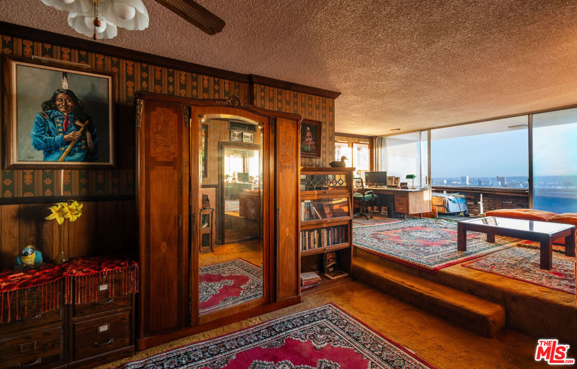 8787 Shoreham Dr Unit: 607