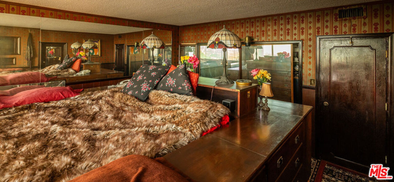 8787 Shoreham Dr Unit: 607