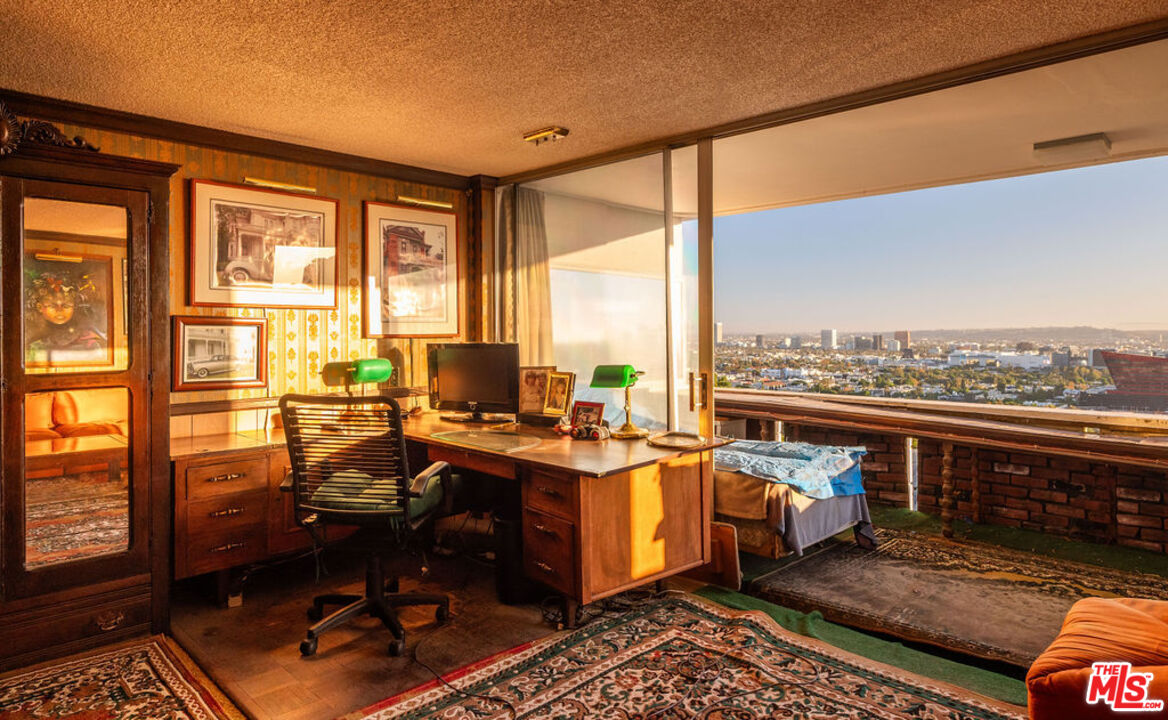 8787 Shoreham Dr Unit: 607