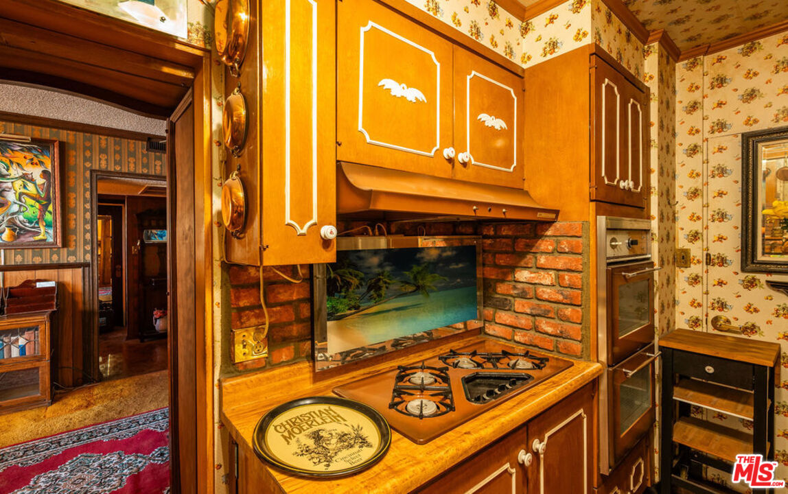 8787 Shoreham Dr Unit: 607