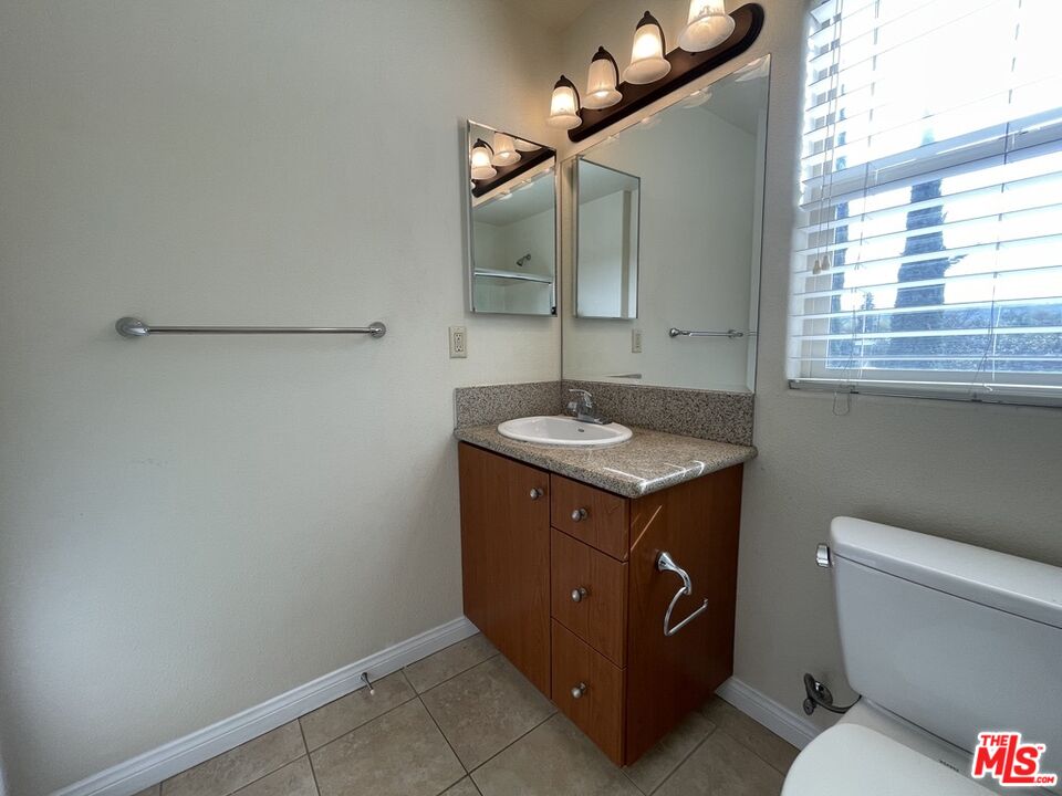 15024 Magnolia Blvd Unit: 105